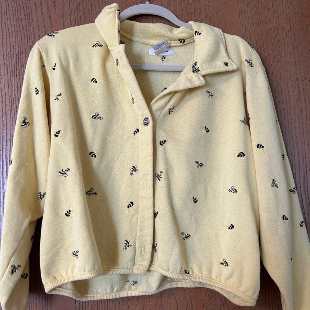 Light Yellow Bumblebee Button Up